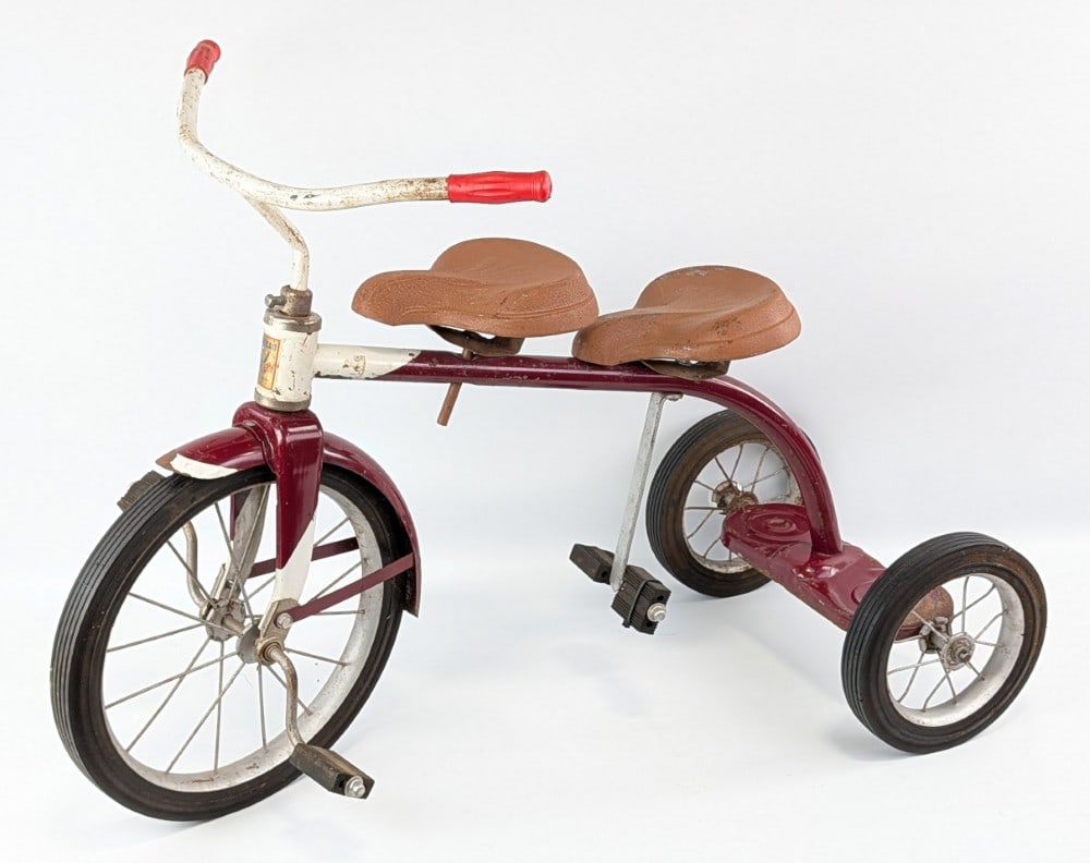 Hettrick Mfg. Co. American Tandem / Two-Seater Tricycle (1 of 10)