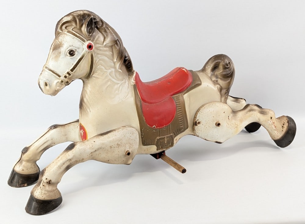 Vintage MOBO Prairie King Horse (1 of 7)