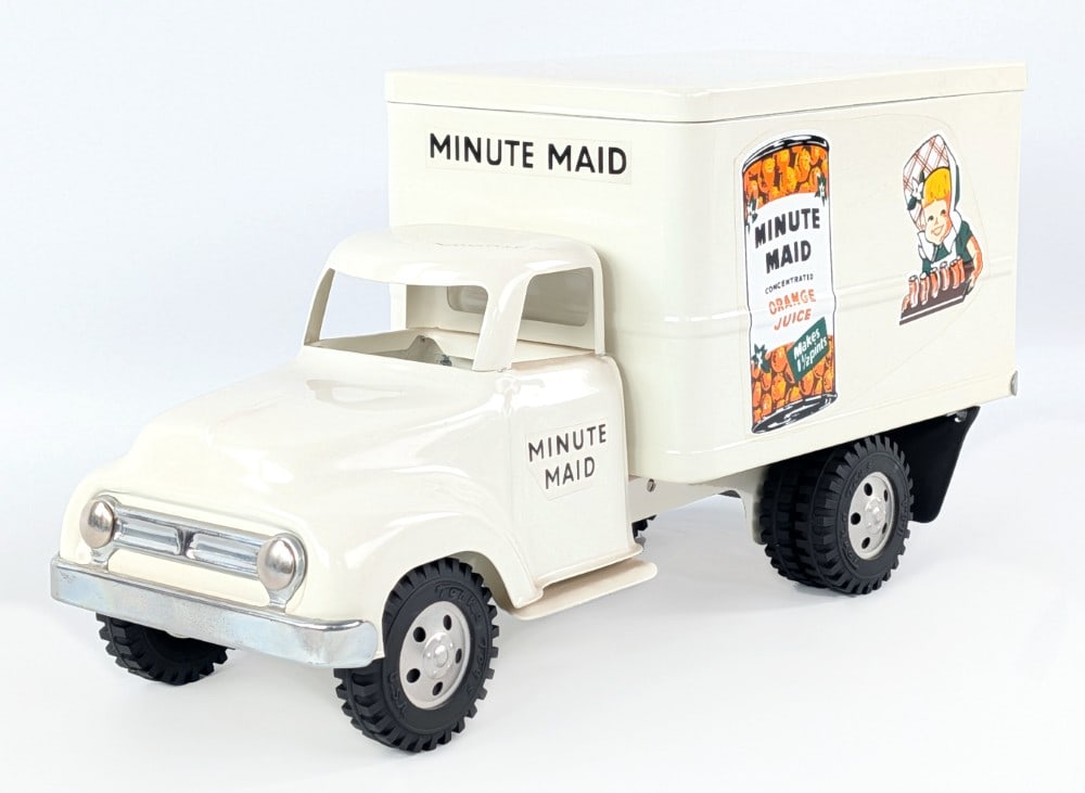 Restored Tonka Minute Maid Orange Juice Truck (1 of 8)