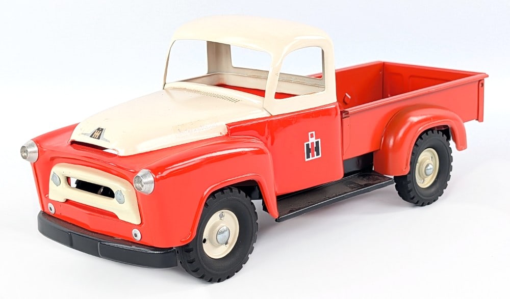 Restored Tru-Scale International Harvester Pickup Truck (1 of 6)