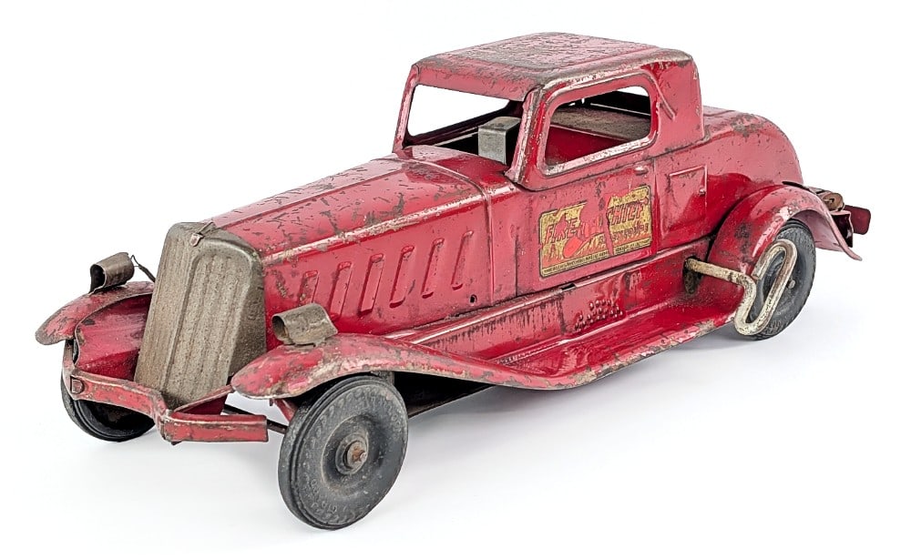 Girard Windup Fire Chief Siren Coupe (1 of 8)