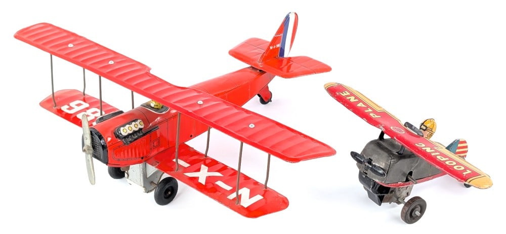 Japan Tin Friction Curtiss Jenny Trainer and Marx Looping Plane (1 of 10)