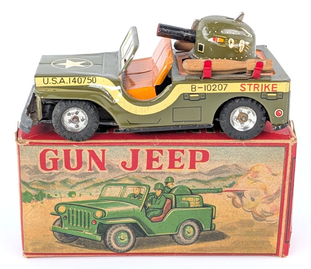 Japan Tin Friction U.S. Army Gun Jeep with Box (1 of 8)
