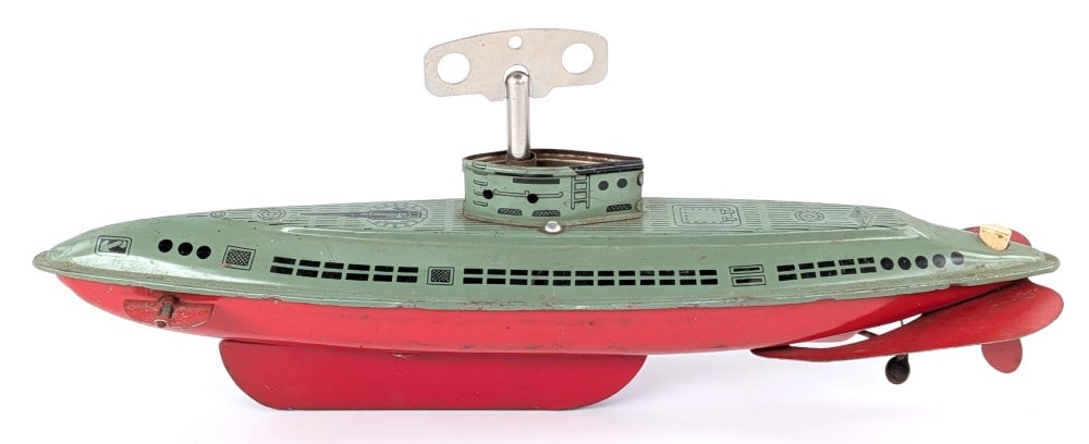 Wolverine Tin Windup Diving Submarine (1 of 8)
