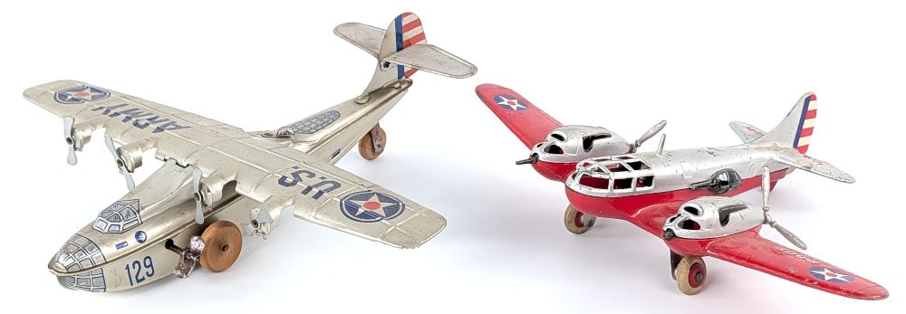 Chein Tin Windup Army Airplane & Hubley K-801 Airplane: Chein tin windup U.S. Army airplane and Hubley K-801 U.S. Army airplane. The windup mechanism works on the Chein plane. Both show some paint loss and wear from play / age. Largest wingspan measures