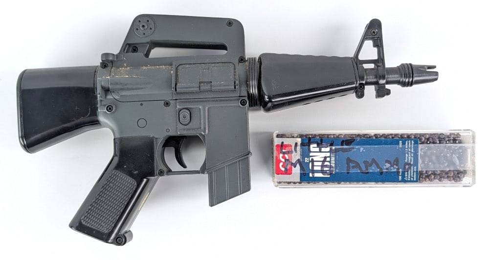 Tokyo Marui "CULT TM-16" Airsoft Gun (1 of 10)