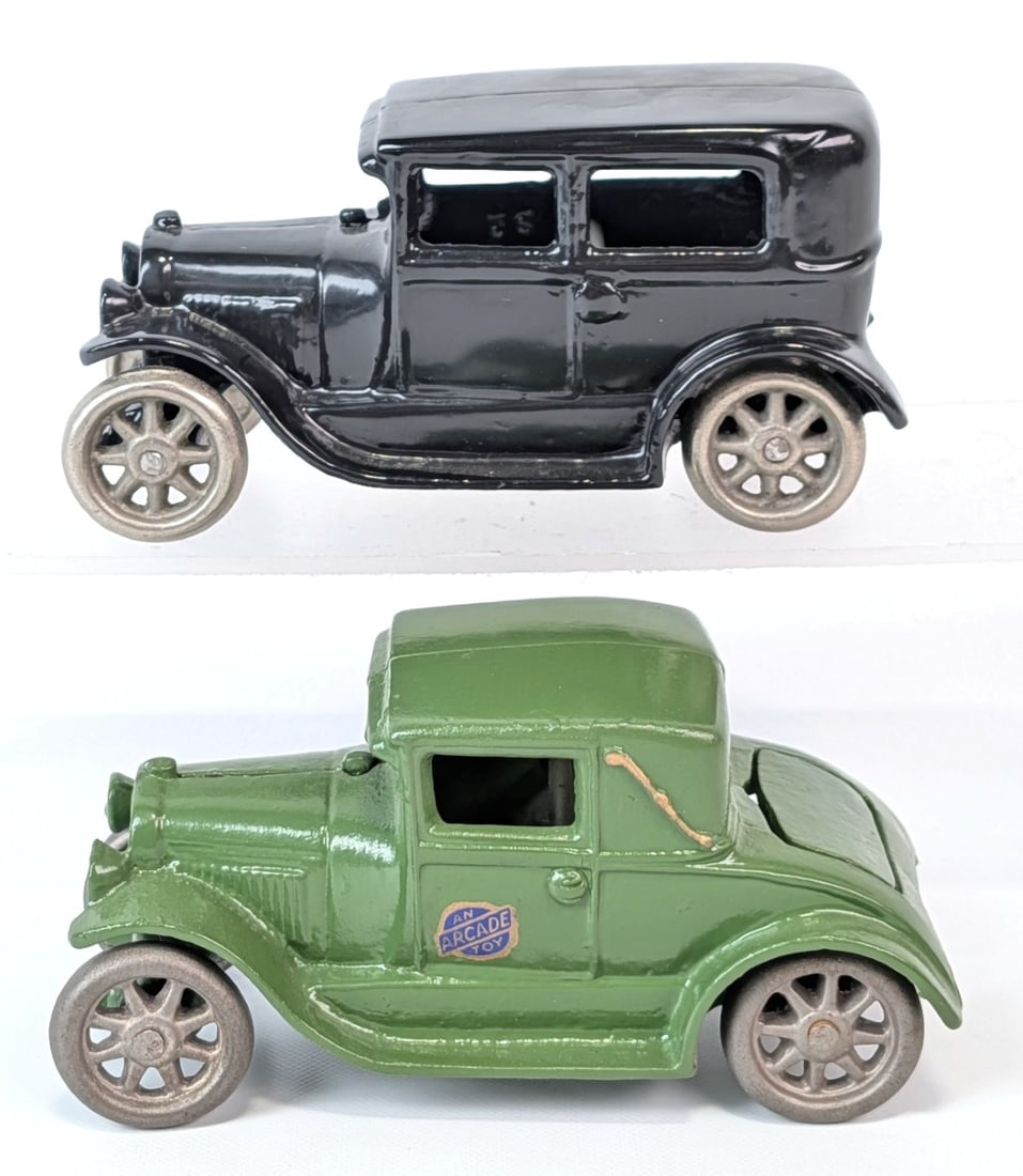 Arcade Cast Iron Ford Coupe and Ford Sedan (1 of 12)