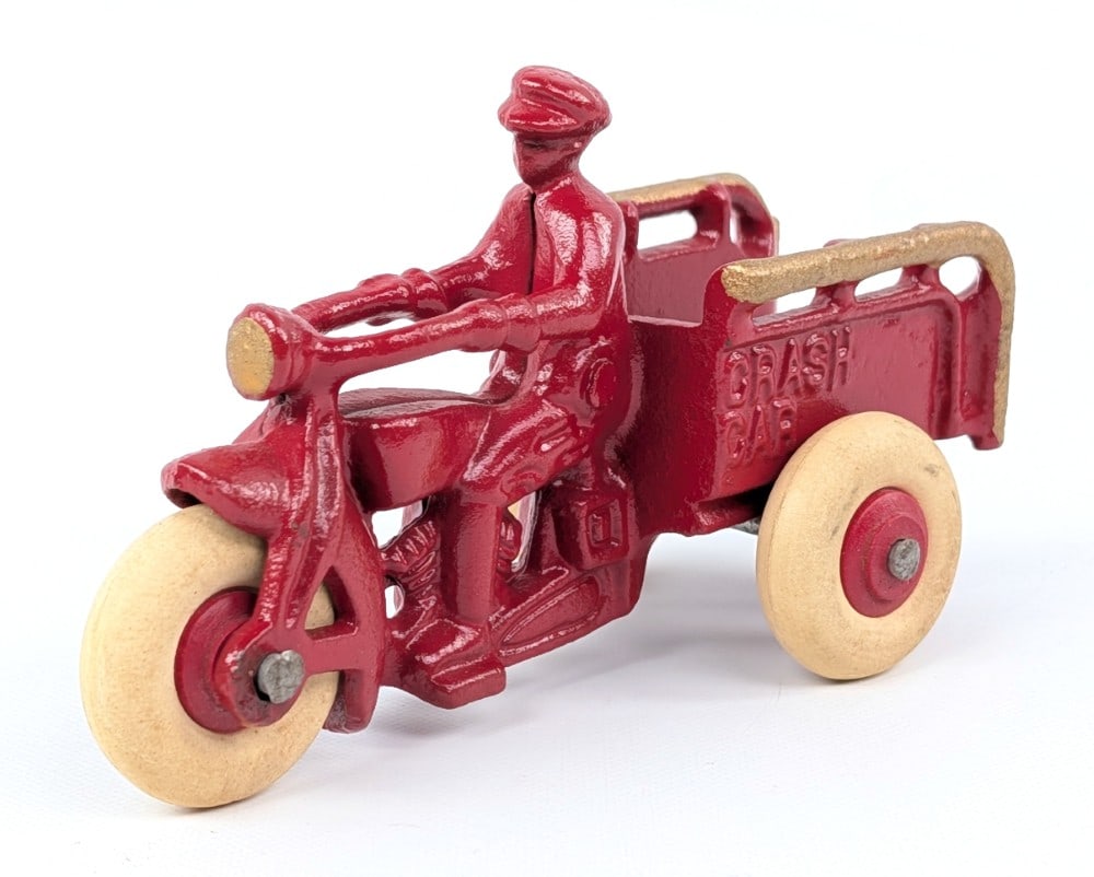 Hubley Cast Iron Crash Car Motorcycle (1 of 6)