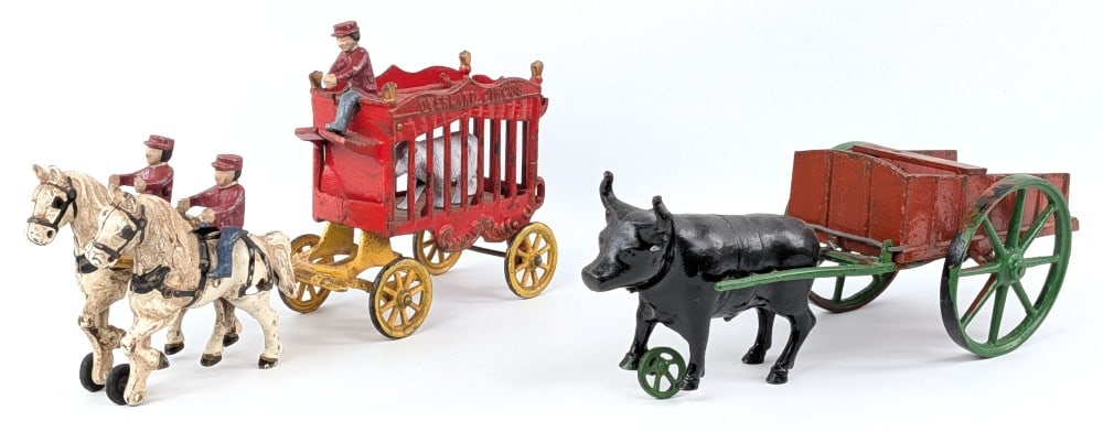 Cast Iron Overland Circus Wagon & Ox with Cart (1 of 11)
