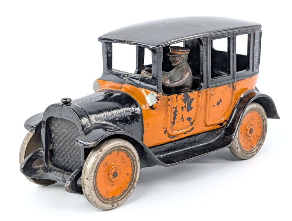 Arcade Cast Iron Yellow Cab Taxi (1 of 8)