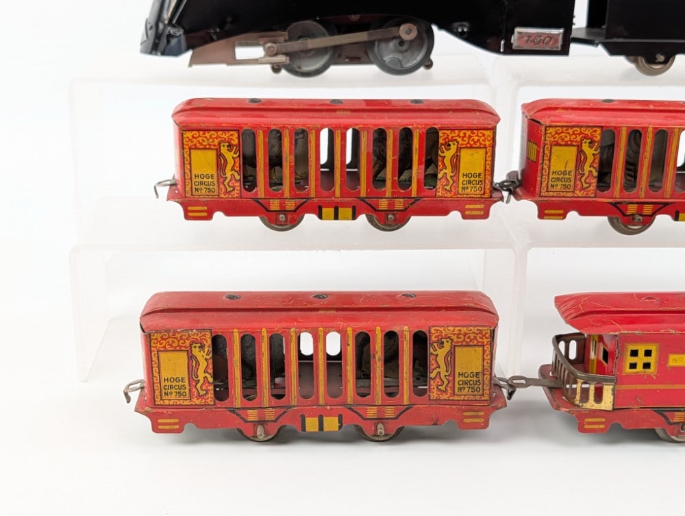 Hoge Circus Train Set - 3