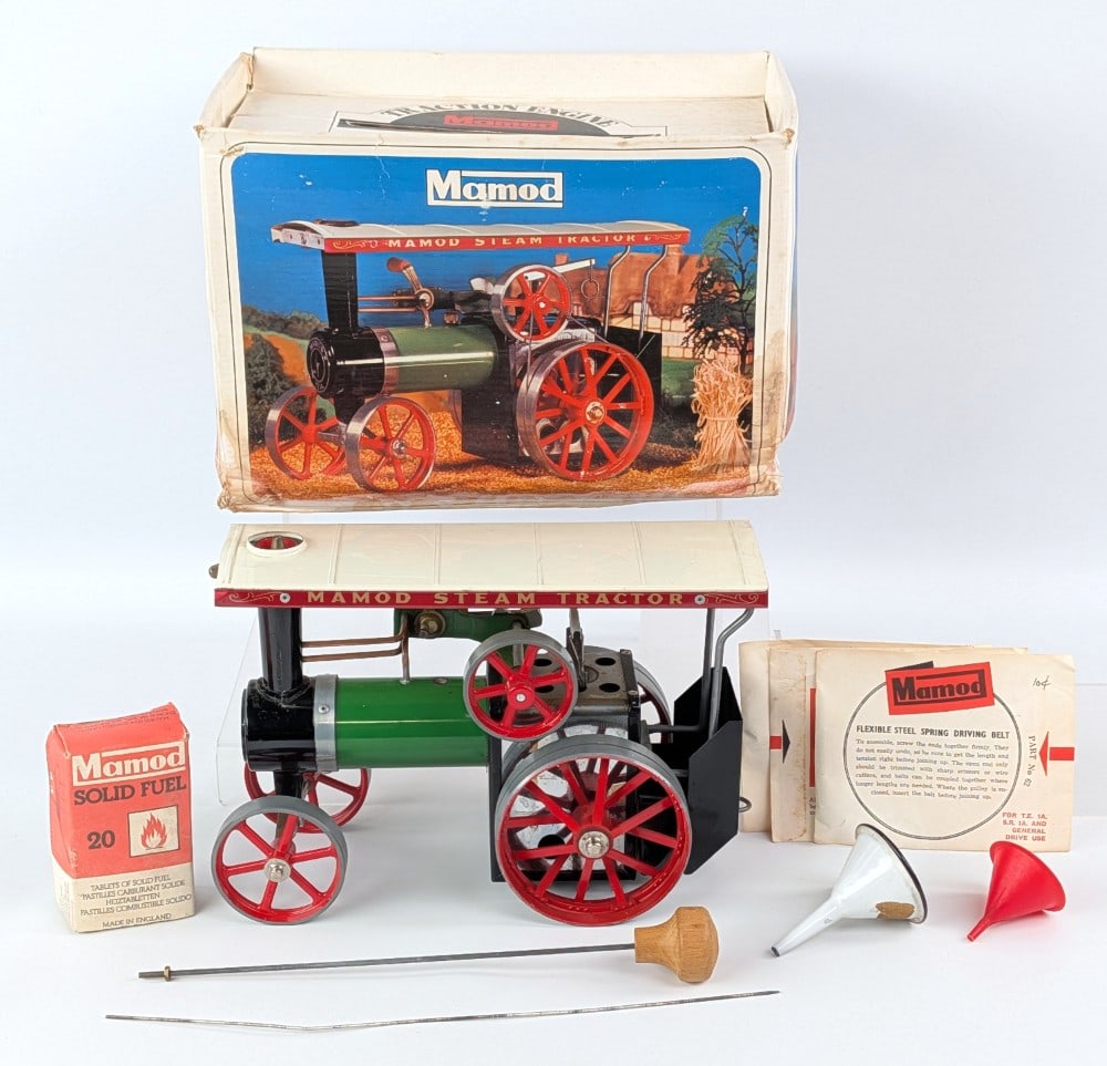 Mamod Steam Engine Tractor (1 of 9)