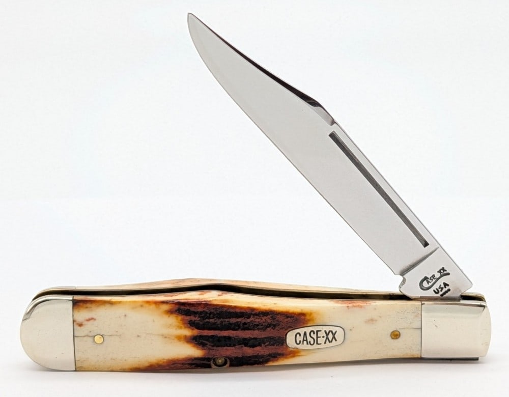 1996 Case XX Red Stag Long Pull No Guard Cheetah R5111 1/2: Knife is in like new condition. Overall measures 4-3/8in when closed.
