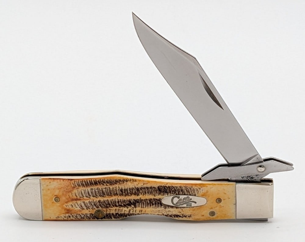 2020 Case XX Bone Stag Cheetah 6.5111 1/2: Knife is in like new condition. Overall measures 4-3/8in when closed.