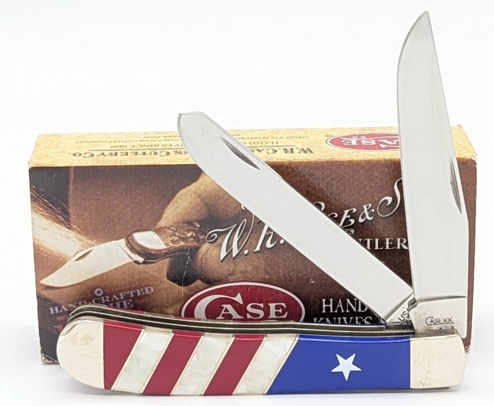 2008 Case XX Patriotic Exotic Trapper EX254 w/ Case: Knife is in very nice condition with light scuffs on the bolsters from handling. Overall measures 4-1/8in when closed.