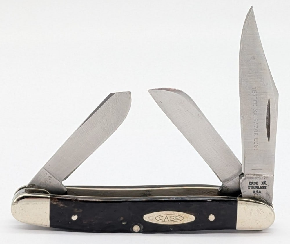 1977 Case XX Jigged Bone Medium Stockman 6347: Knife is in nice condition with some light scuffs on the blade from use, and light scuffs on the bolsters from handling. Overall measures 3-7/8in when closed.