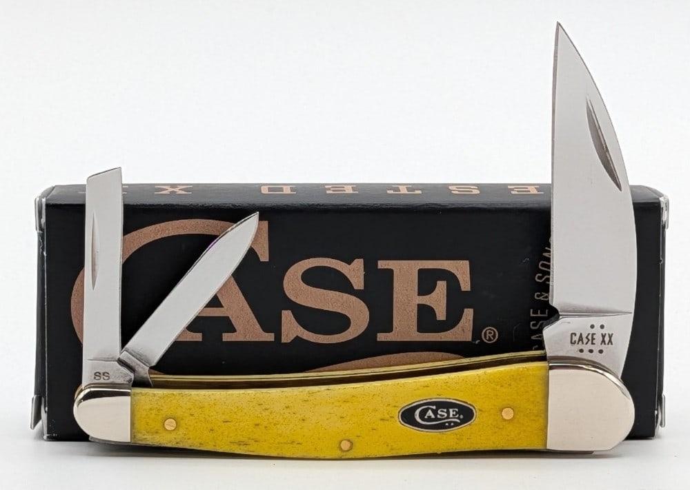2025 Case XX Yellow Bone Seahorse Whittler 6355 w/ Box: Knife is in like new condition. Overall measures 3-7/8in when closed.