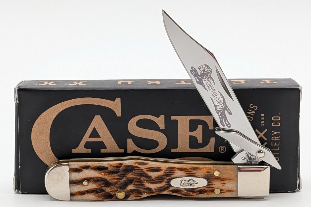 2026 Case XX Amber Bone Cheetah Cub 611 1/2 w/ Box: Knife is in like new condition. Overall measures 3-1/2in when closed.