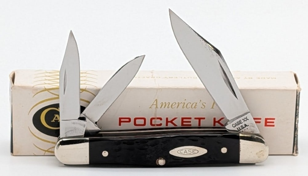 1977 Case XX Jigged Bone Whittler 6308 w/ Box: Knife is in very nice condition with very light carbon spots on the blades, and light tarnishing on the bolsters from age. Overall measures 3-1/4in when closed.