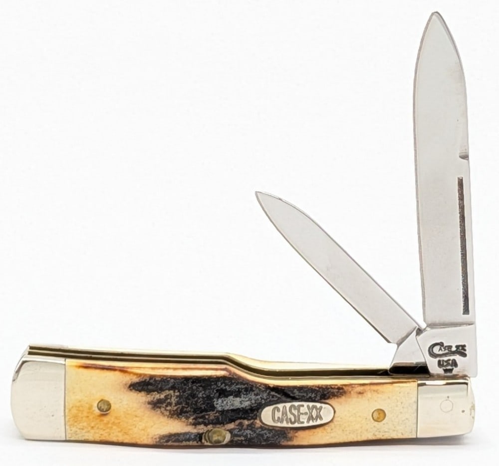 1998 Case XX Stag Small Gunstock 5215: Knife is in very nice condition with light scuffs on the bolsters from handling. Overall measures 3in when closed.