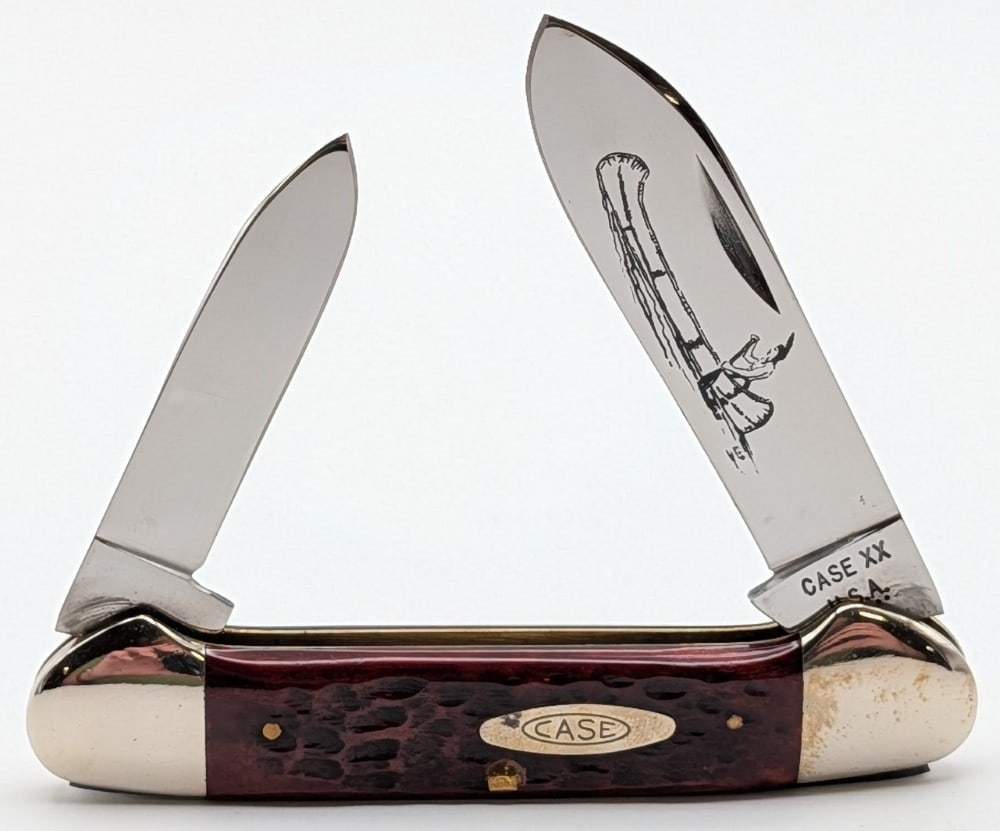 1974 Case XX Reddish Bone Canoe Knife 62131: Knife is in very nice condition with light scuffs from handling. Overall measures 3-5/8in when closed.
