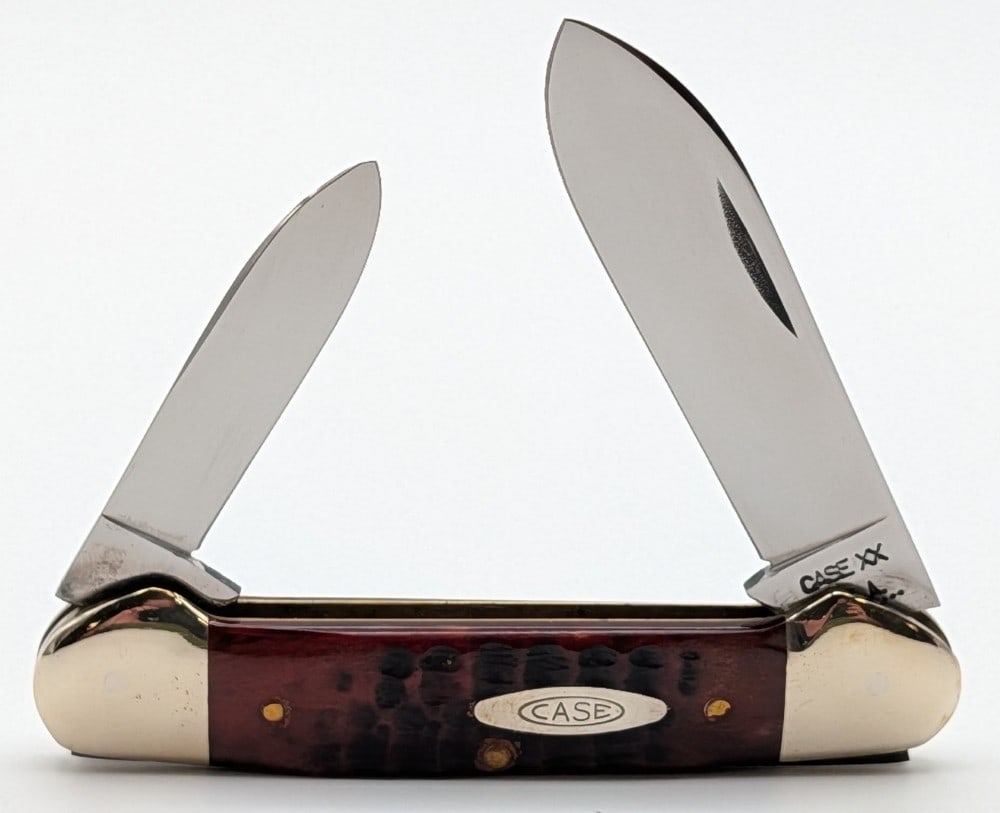 1972 Case XX Jigged Bone Canoe Knife 62131: Knife is in very nice condition with light scuffs on the bolsters from handling. Overall measures 3-5/8in when closed.