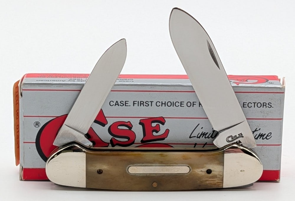 1995 Case XX Smooth Butternut Bone Canoe Knife 62131 w/ Box: Knife is in very nice condition with light scuffs on the bolsters from handling. Overall measures 3-5/8in when closed.