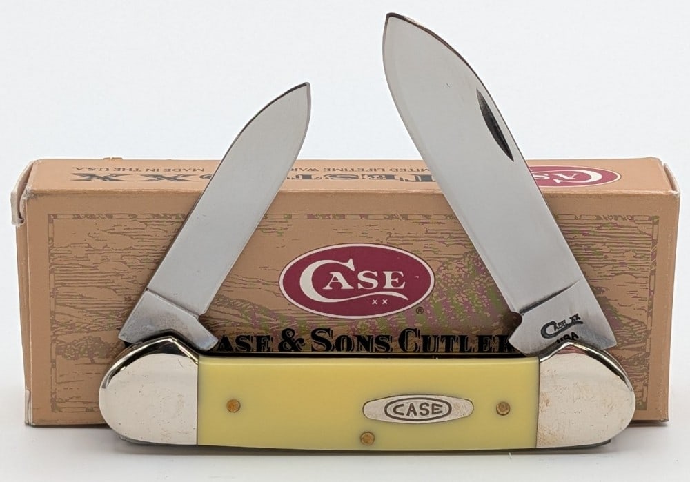 1996 Case XX Yellow Synthetic Canoe Knife 32131 w/ Box: Knife is in very nice condition with light scuffs on the bolsters from handling. Overall measures 3-5/8in when closed.