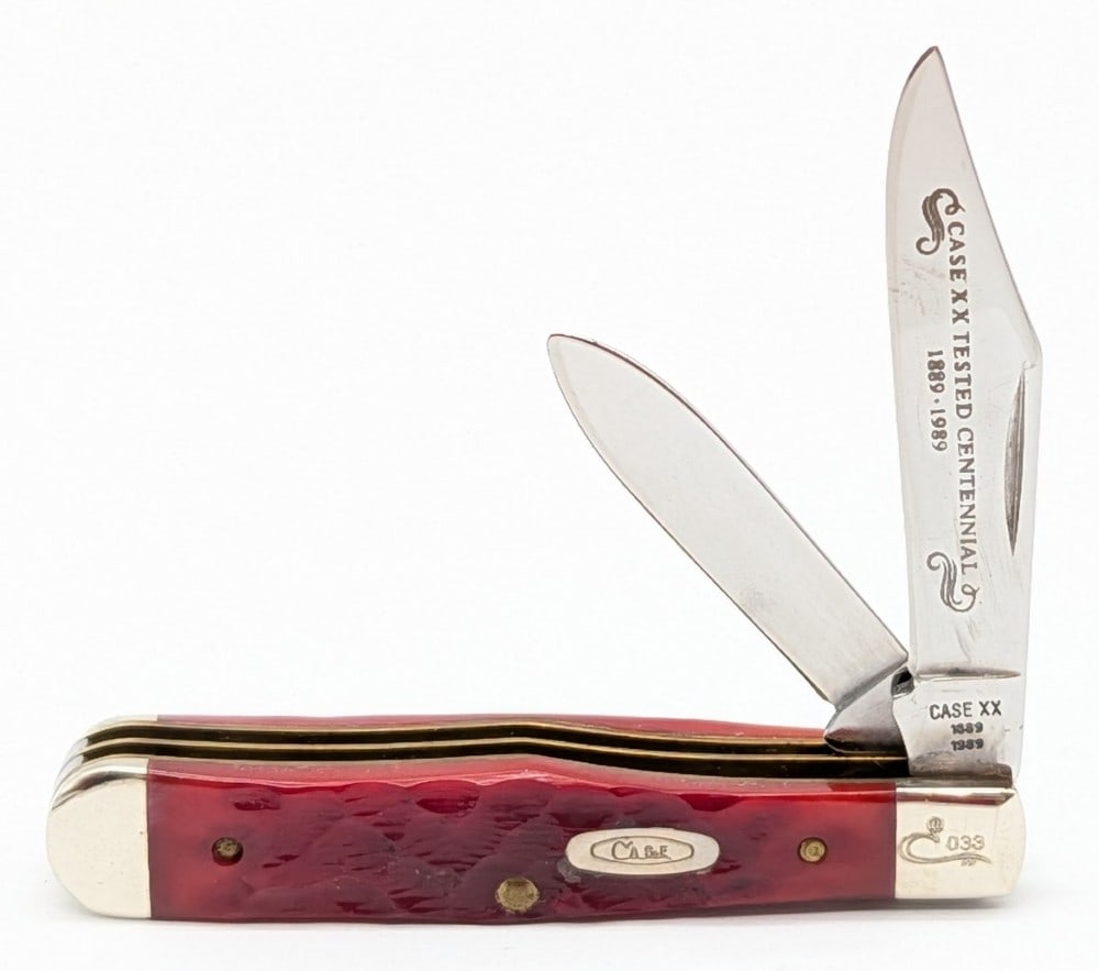 Ltd 1989 Case XX Centennial Red Bone Small Coke Bottle R6225 1/2: Knife is numbered 033, and is in very nice condition with light scuffs on the bolsters from handling. Overall measures 3in when closed.