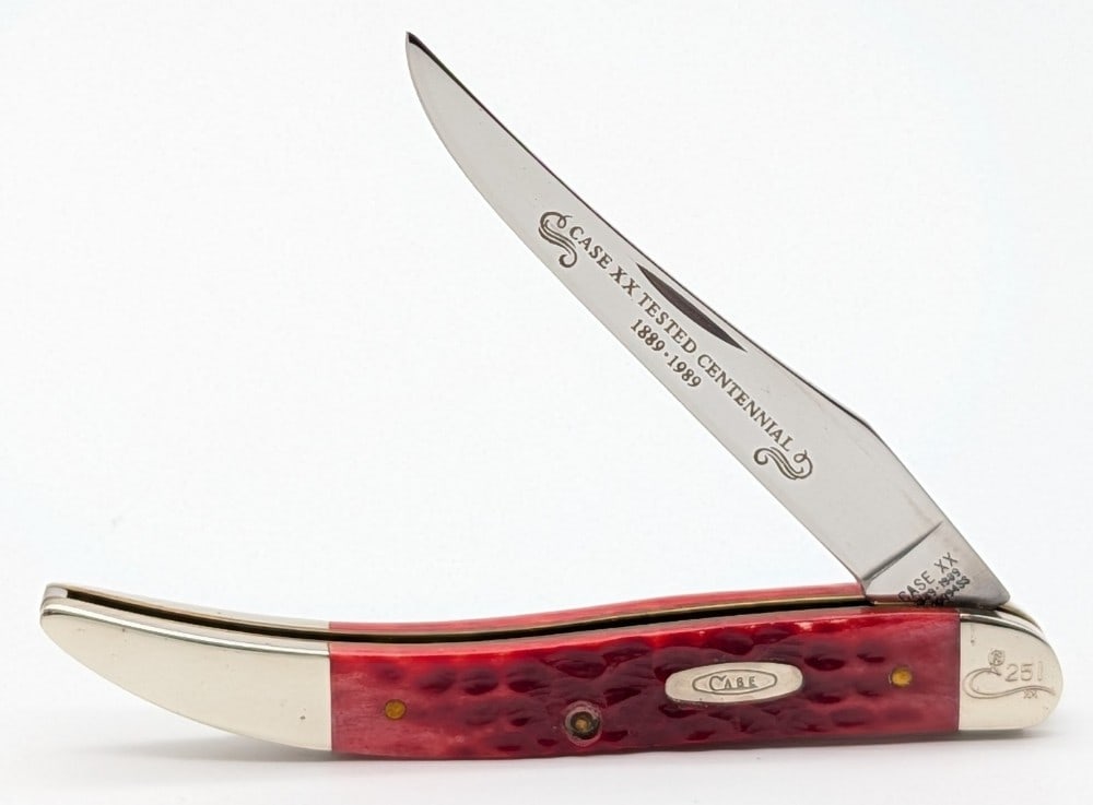 Ltd 1989 Case XX Centennial Red Bone Medium Texas Toothpick R610094: Knife is numbered 257, and is in very nice condition with light scuffs on the bolsters from handling. Overall measures 4-1/4in when closed.