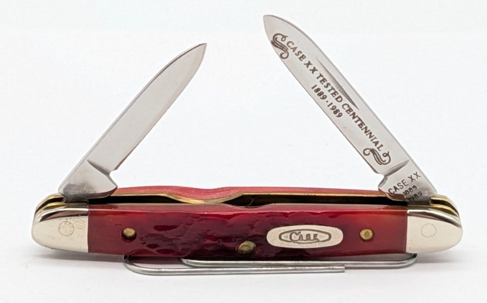 1989 Case XX Centennial Red Bone Small Pen Knife R6201: Knife is in very nice condition with light scuffs on the bolsters from handling. Overall measures 2-5/8in when closed.