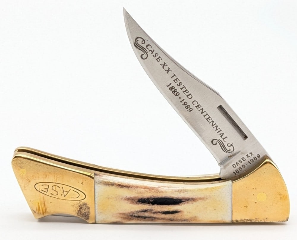 1989 Case XX Centennial Stag Mako Lockback 5158: Knife is in very nice condition with light scuffs and general tarnishing on the bolsters from handling. Overall measures 4-1/4in when closed.