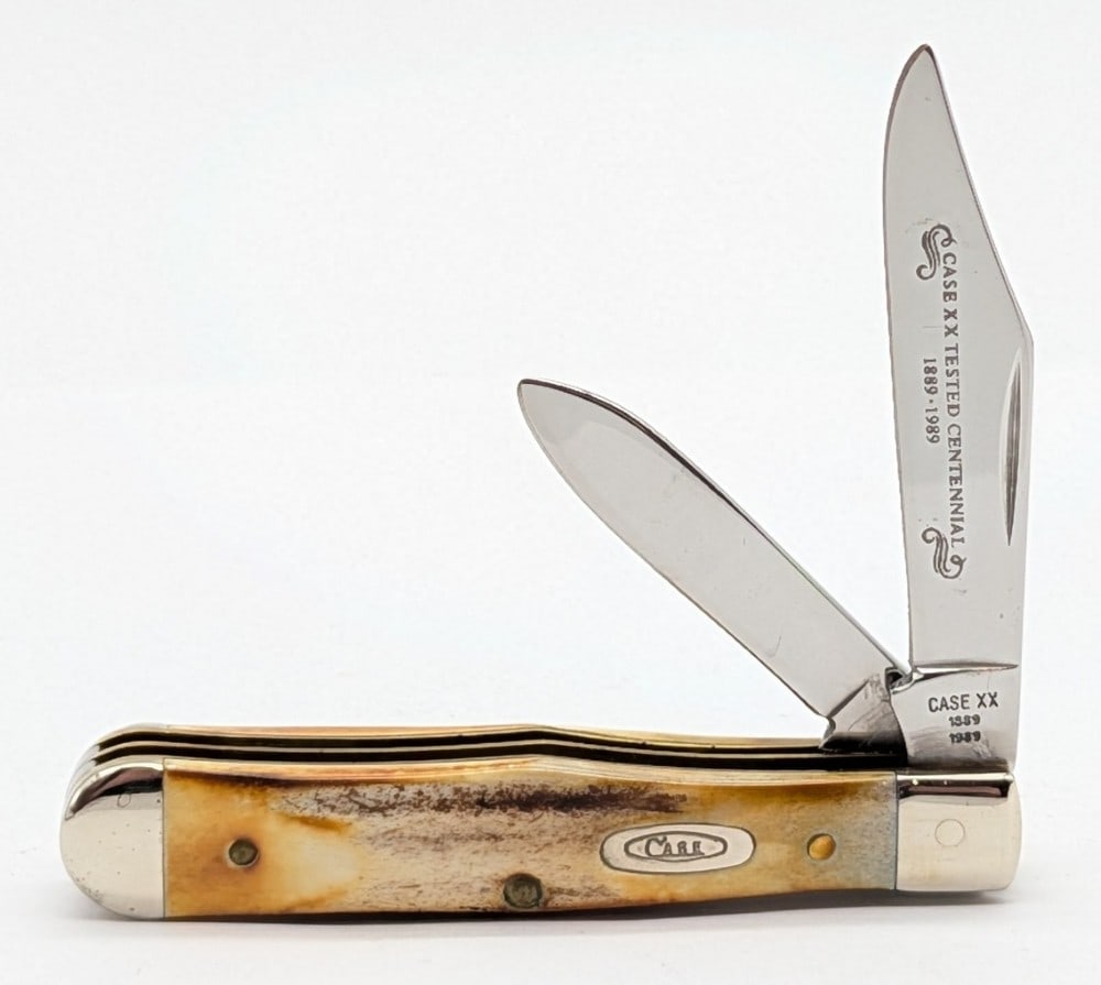 1989 Case XX Centennial Stag Small Coke Bottle 5225 1/2: Knife is in very nice condition with light scuffs on the bolsters from handling. Overall measures 3in when closed.