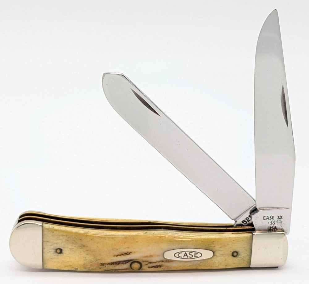 1989 Case XX Stag Trapper 5254: Knife is in nice cleaned condition with polished bolsters and blades. Overall measures 4-1/8in when closed.