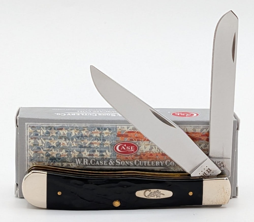 2021 Case XX Rough Black Synth Trapper 6254 w/ Box: Knife is in like new condition. Overall measures 4-1/8in when closed.