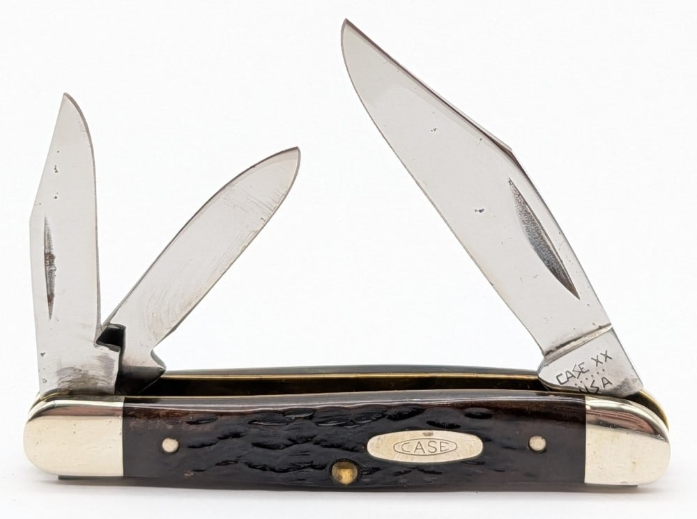 1984 Case XX Delrin Whittler 6308: Knife is in nice condition with polished blades, and light scuffs on the bolsters from handling. Overall measures 3-1/4in when closed.