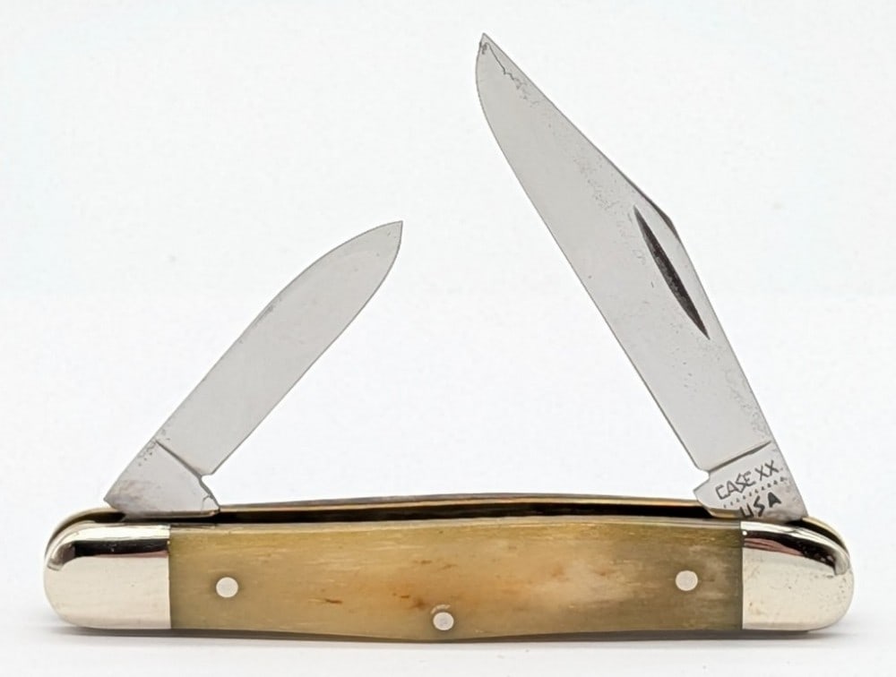 1980 Case XX Appaloosa Bone Half Whittler A6208: Knife is in nice condition with light scuffs on the bolsters from handling and age. Overall measures 3-1/4in when closed.