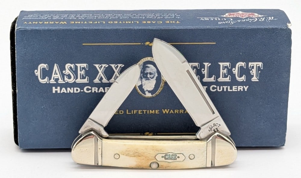 2006 Case XX Select Elk Horn Baby Butterbean 52132 w/ Box: Knife is in like new condition. Overall measures 2-3/4in when closed.