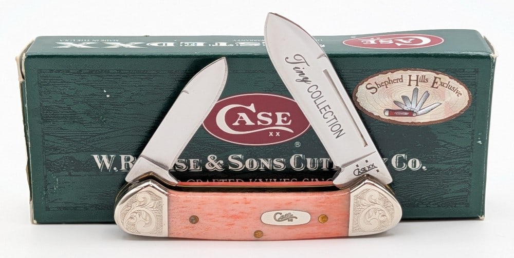 2006 Case XX Tiny Collection Scroll Bolster Salmon Bone Baby Butterbean 62132 w/ Box: Knife is in like new condition. Overall measures 2-3/4in when closed.