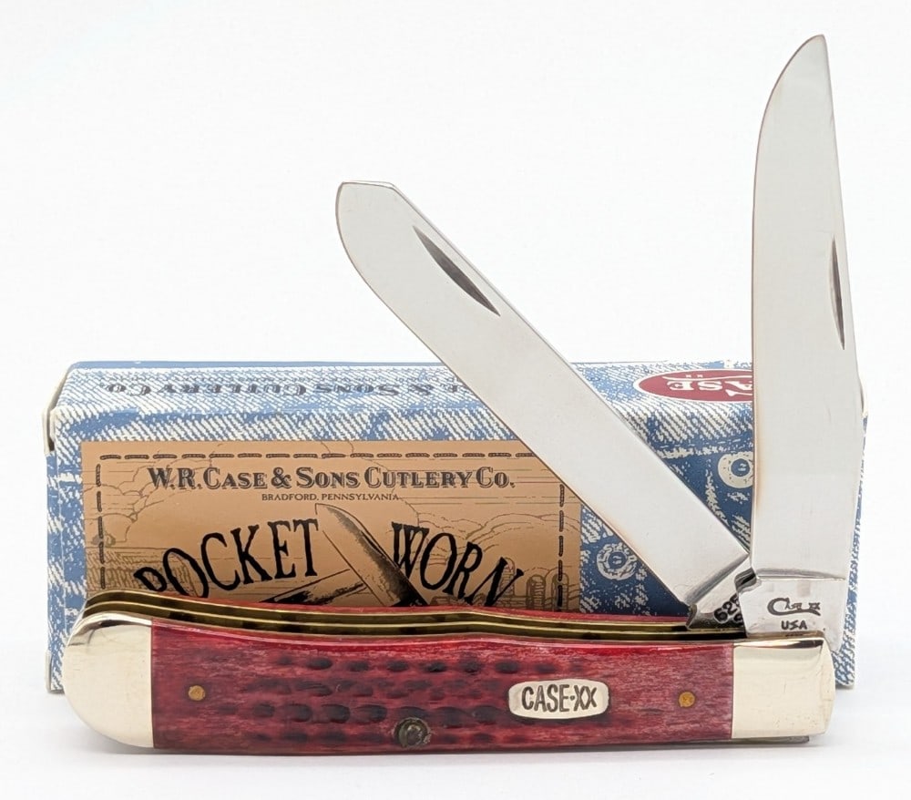 1996 Case XX Pocket Worn Red Bone Trapper 6254 w/ Box: Knife is in like new condition. Overall measures 4-1/8in when closed.