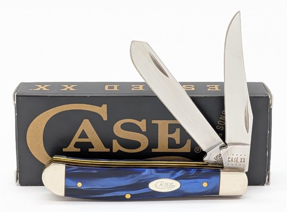 2022 Case XX Blue Pearl Kirinite Mini Trapper 10207 w/ Box: Knife is in like new condition. Overall measures 3-1/2in when closed.