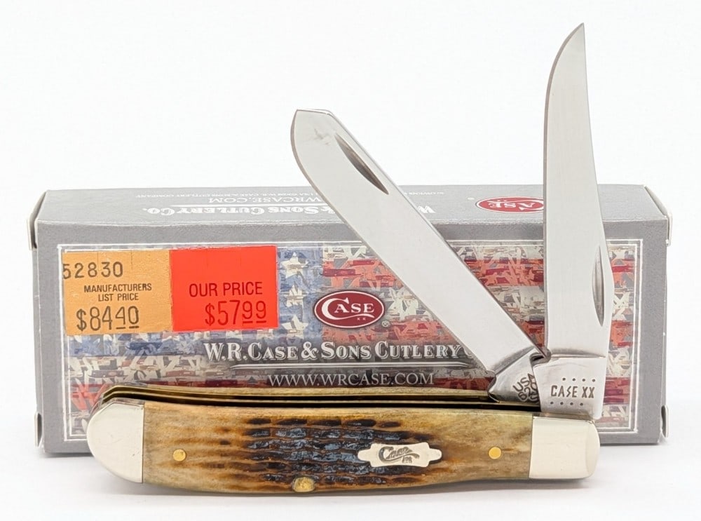 2022 Case XX Corn Cob Jig Antique Bone Mini Trapper 6207 w/ Box: Knife is in like new condition. Overall measures 3-1/2in when closed.