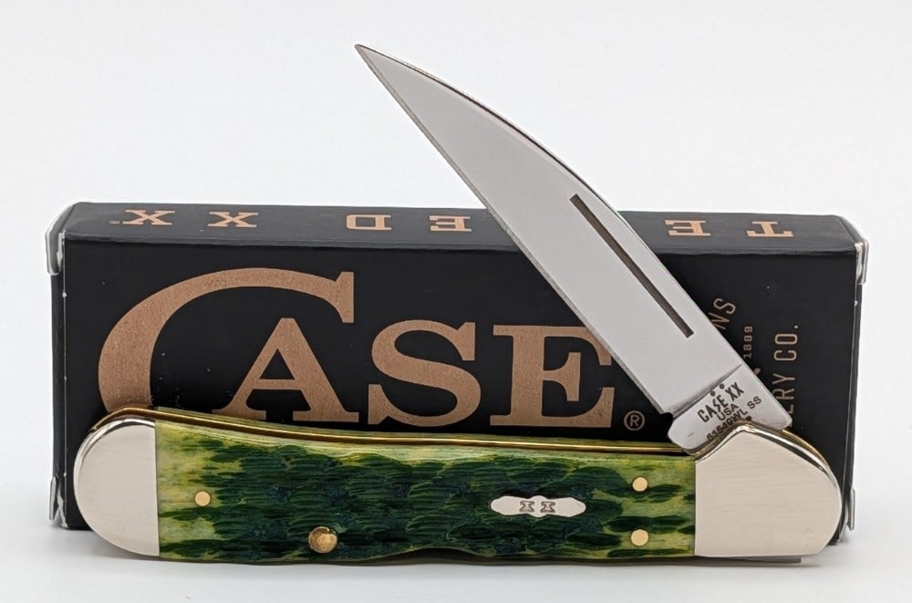 2026 Case XX Green Apple Bone Copperlock 61549 w/ Box: Knife is in like new condition. Overall measures 4-1/4in when closed.