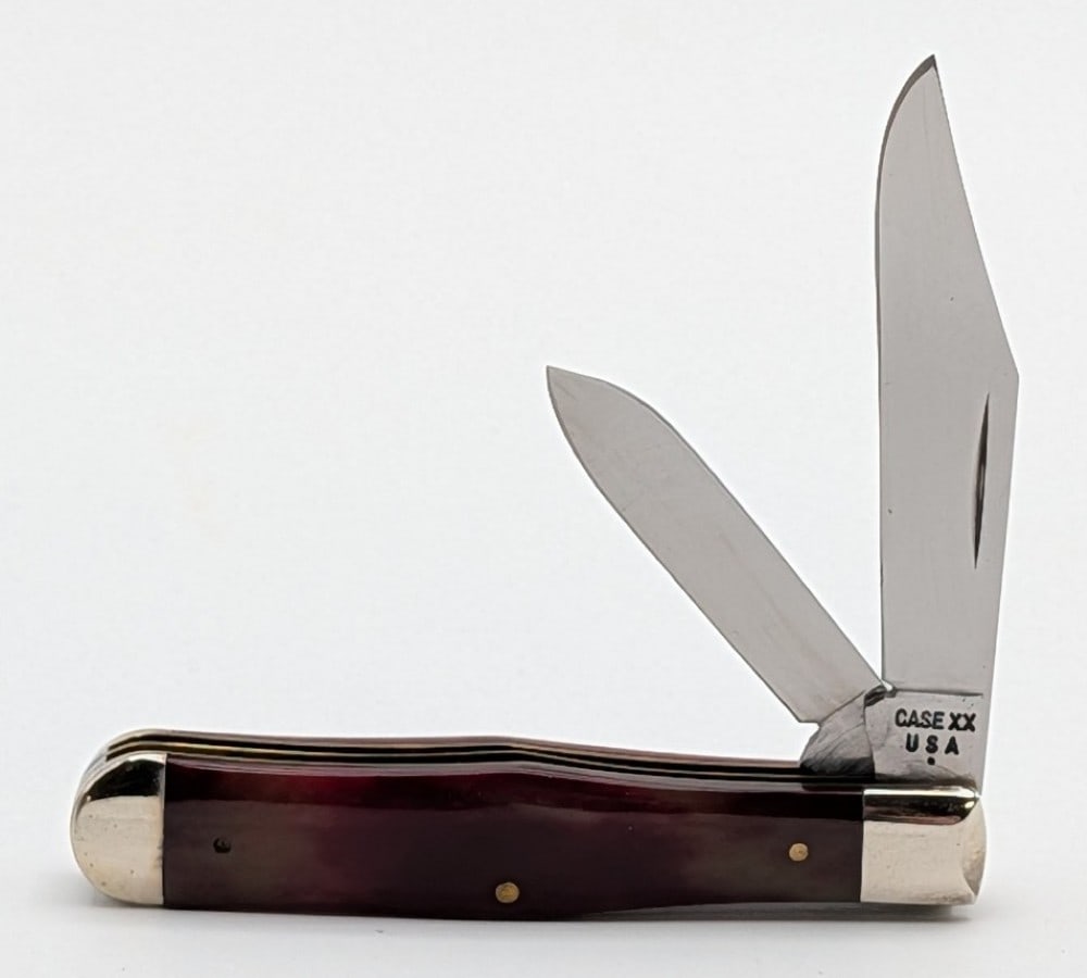 1979 Case XX Appaloosa Bone Small Coke Bottle 6225 1/2: Knife is in nice condition with light scuffs on the bolsters from handling. Overall measures 3in when closed.