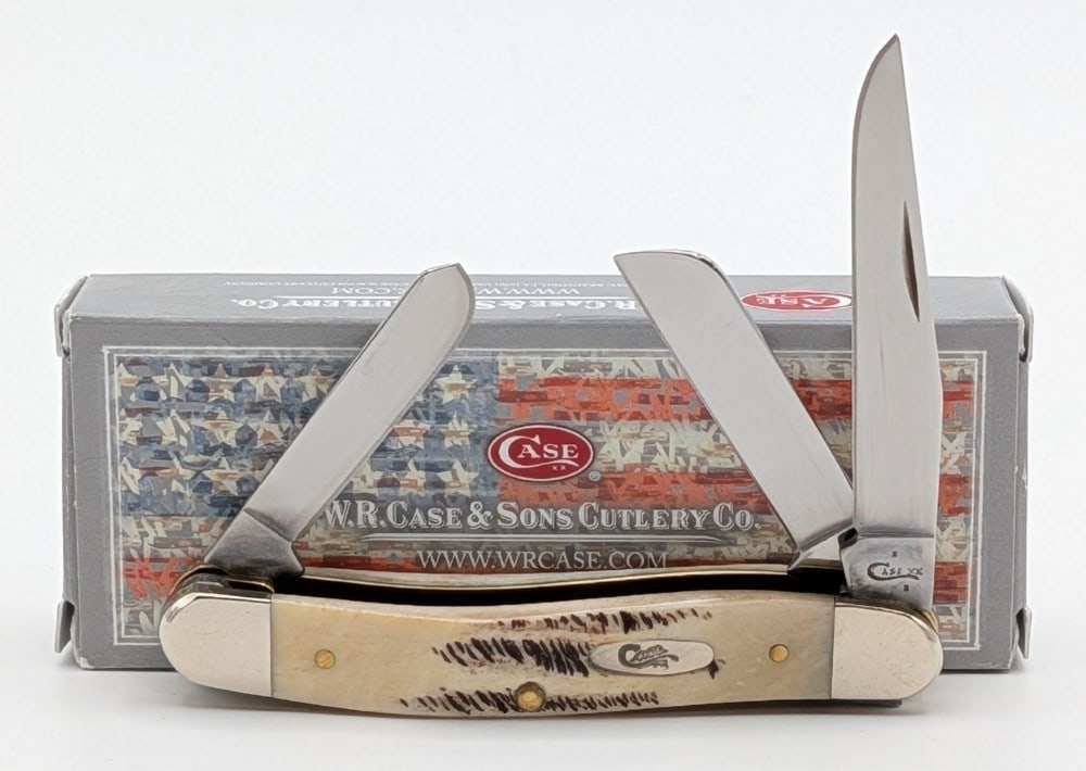 2018 Case XX Bone Stag Medium Stockman 6.5313: Comes in a non matching box. Knife is in like new condition. Overall measures 3-5/8in when closed.