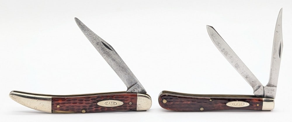 1940-64 Case XX Jigged Bone Slimline Trapper & Texas Toothpick: Knives are in used aged condition with heavy material loss and pitting on the blades, scuffs and dings on the bolsters, the toothpick has a chip missing on the front scale, and the trapper has a repai