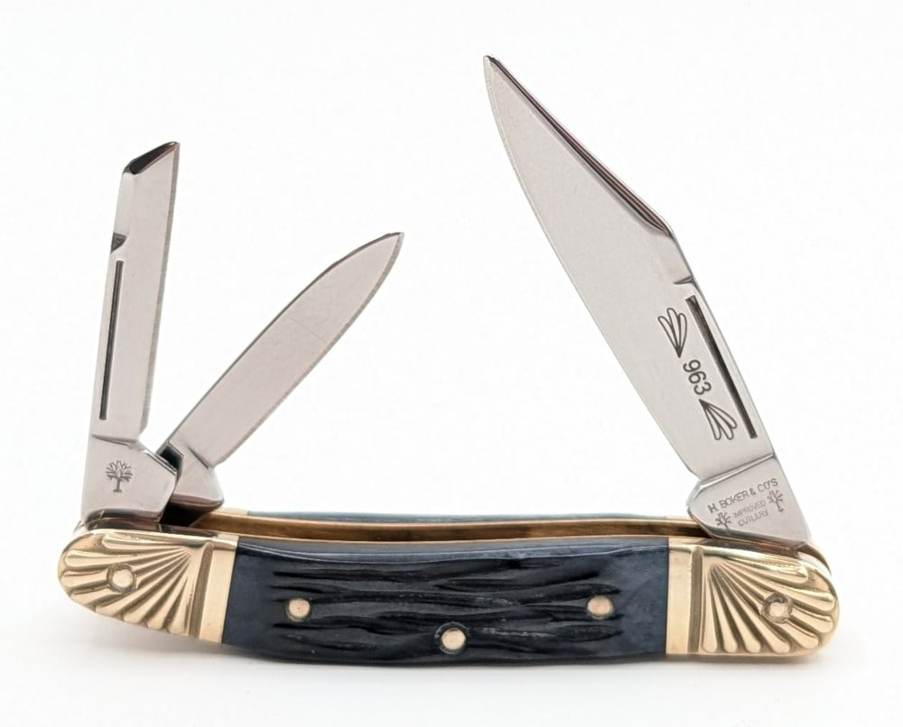 Ltd Boker Green Bone Worked Bolster Jack Knife: Knife is numbered 963, and is in like new condition. Overall measures 3-1/2in when closed.
