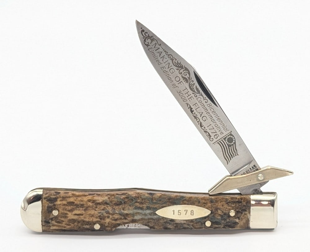 Ltd 1976 Robi Klaas Kissing Crane US Bicentennial Stag Cheetah: Knife is numbered 1578 of 3000, and is in very nice condition with light tarnishing from handling. Overall measures 4-3/8in when closed.