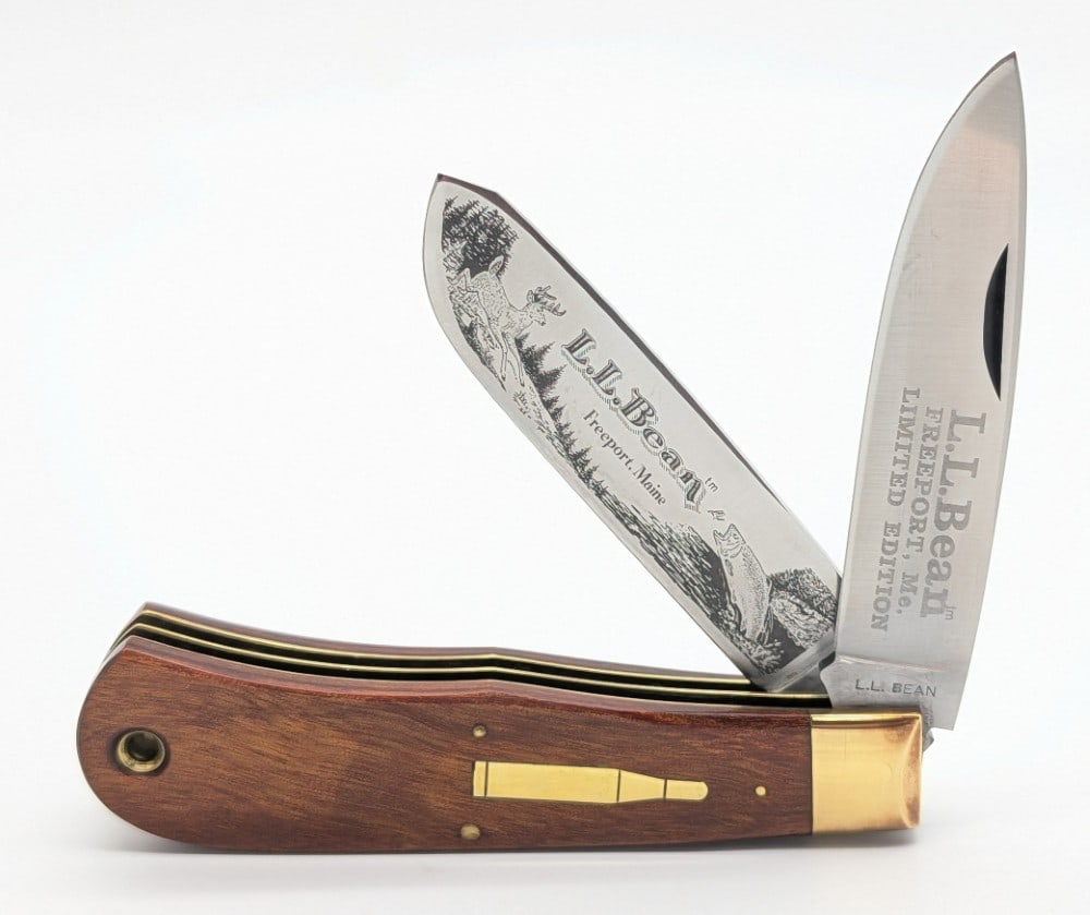 Ltd L.L. Bean Smooth Wood Bullet Jumbo Trapper w/ Case: Knife is in like new condition. Overall measures 4-1/2in when closed.