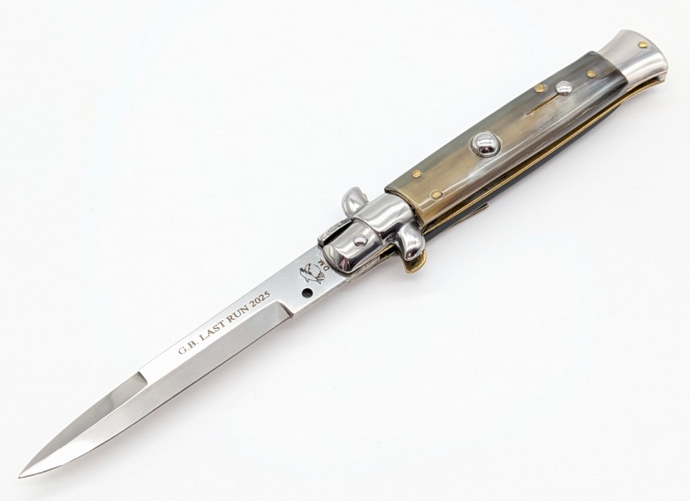 2025 Dolphin 9in G.B. Last Run Horn Handle Switchblade Knife: Knife is in very nice condition with minimal wear from handling. Spring is strong, and locks tight when open. Overall measures 5in when closed.
